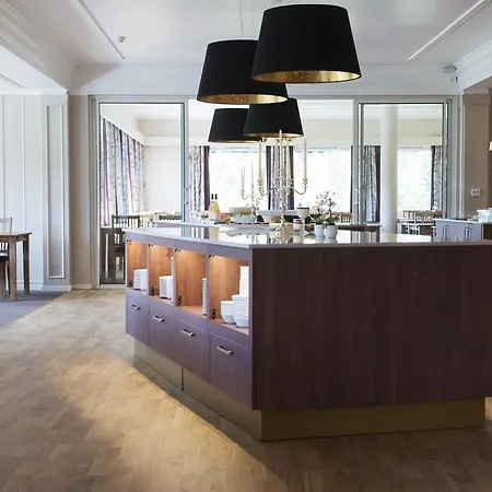 Hotel & - Unike 4*