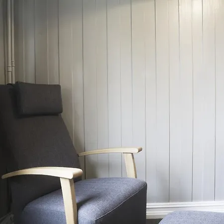 & - Unike Hotel 4*
