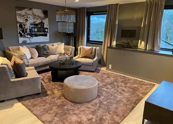 & - Unike Ξενοδοχείο