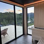 Hotel & - Unike 4*